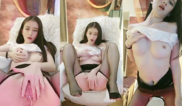 超棒身材御姐【火乔】翘臀美腿，塞着棉棒自慰，掰穴
