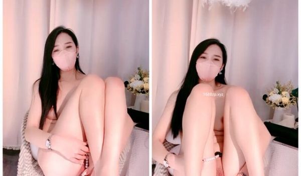 模特级网红女神！长发红唇超性感！撩起长裙珍珠丁字
