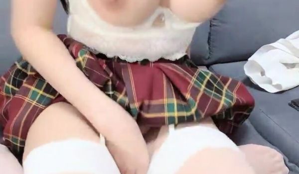 推荐！梦中情人~童颜女神~【京鱼儿】道具肛塞~户
