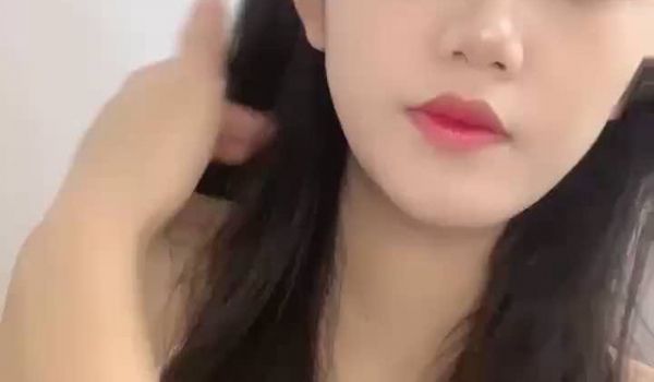 新人下海【达咩小瑜】逆天颜值，关注了好久，终于在