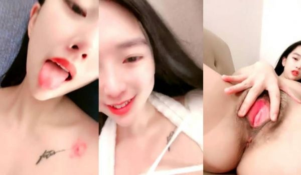 这妞子长的够靓，背上还有诗词呢，全程露脸诱惑狼友