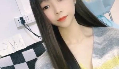 初恋的感觉，顶级绿播新人女神下海 房琪琪 美爆了