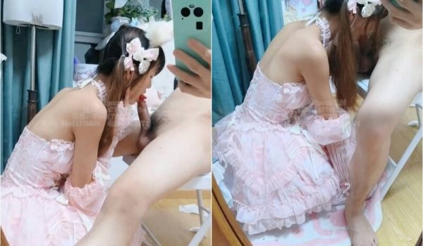大神原创，镜前爆艹洛丽塔装束青春靓丽妹妹,边看自