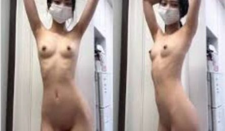 高颜值校花级窈窕女神 也逃不过沦为土豪的玩物 搔