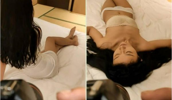 文静小美女，话比较少摆弄姿势，脱下内裤掰穴，换上