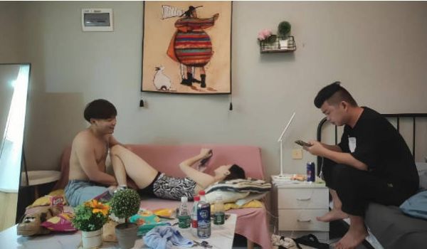 漂亮美眉 你真能干 身材苗条皮肤白皙 先聊聊天调