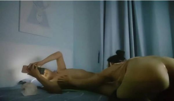 巨乳黑丝美少妇 我没力气了你来 身材苗条皮肤白皙