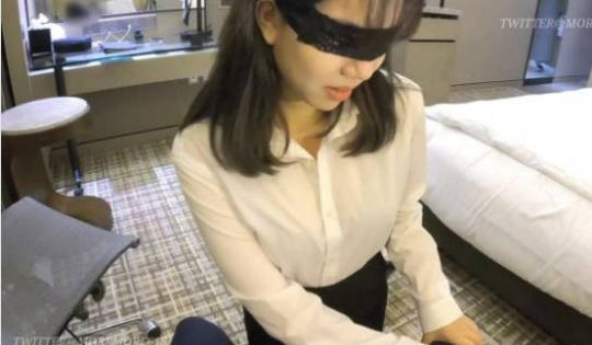 【11月无水印新品】推特S级网黄，剧情淫娃【mo