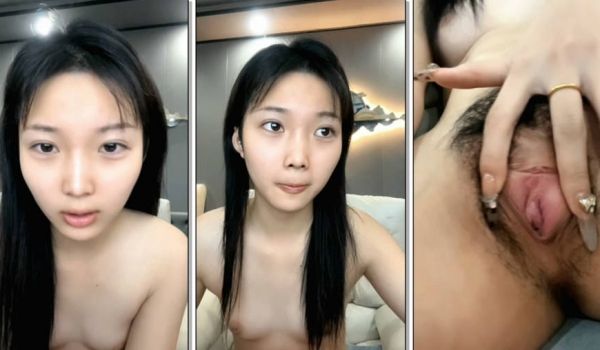 白桃味的悠悠又来发骚，全程露脸全裸跟狼友撩骚互动