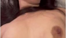 熟女阿姨：大奶肥臀阴毛旺盛，乳晕诱人，艹起来奶子