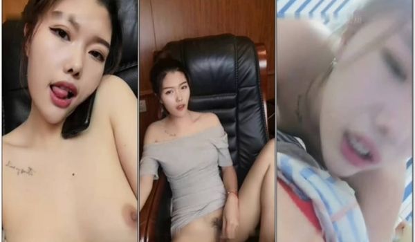 满背纹身东北妹子边打电话边跳蛋自慰，炮友来了舔弄