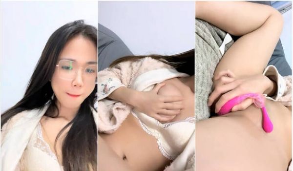 高度近视韵味眼镜小姐姐,身材苗条有点贫乳,娇小身