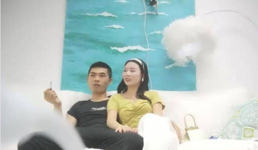 约了个白裤少妇，特写口交镜头前后入抽插猛操深喉插