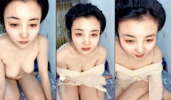 比较有韵味的居家少妇，颜值不错跟狼友互动撩骚听指