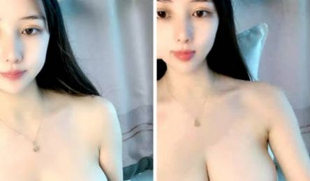 新晋完美女神露奶小秀！极品美乳，大白兔满分好评，