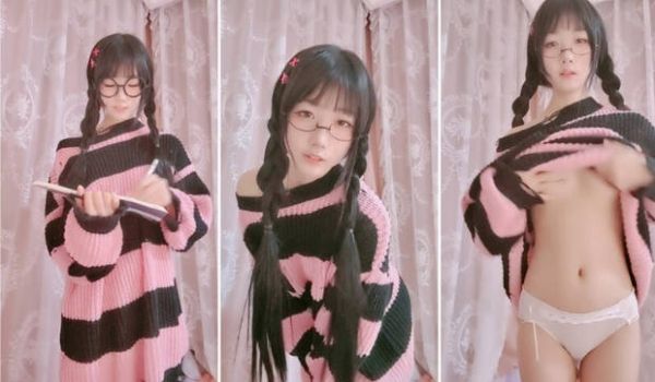乡村贫困家庭丰满大眼少妇刚生过孩子,还在坐月子,