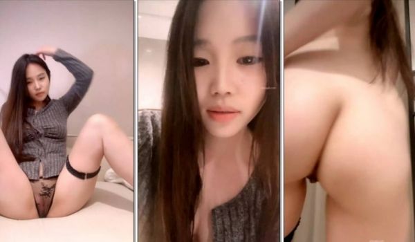 【月亮躲在云朵】顶级炮架身材绝顶子 舔奶抠穴道具