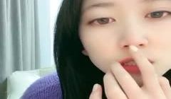 超清纯校花--夏天的夏，颜值、身材让人看了直流口