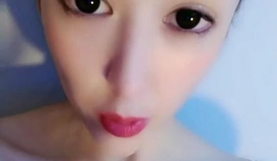 极品高颜巨乳小空姐『爱笑的甜空姐』下海开播 气质