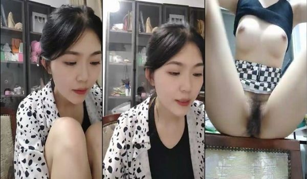 湖南妹子 高颜值清纯9分 极品美乳 阴毛长 阴唇