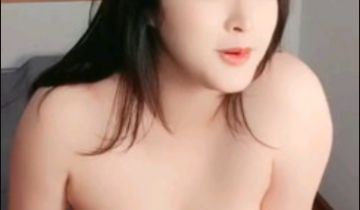 调教风骚大奶子女友，颜值高又很骚各种口交大鸡巴舔