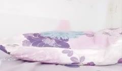 年纪不大的妹子玩的很嗨，道具真不少换着花样的满足