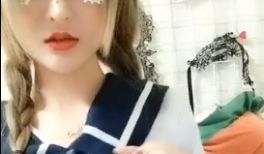 身材面罩妹子学生制服双人啪啪沙发