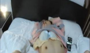 灌醉漂亮妹子带酒店迷奸