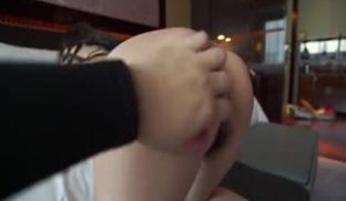 极品模特李丽莎上门商务服务，一把好胸又大又挺，高