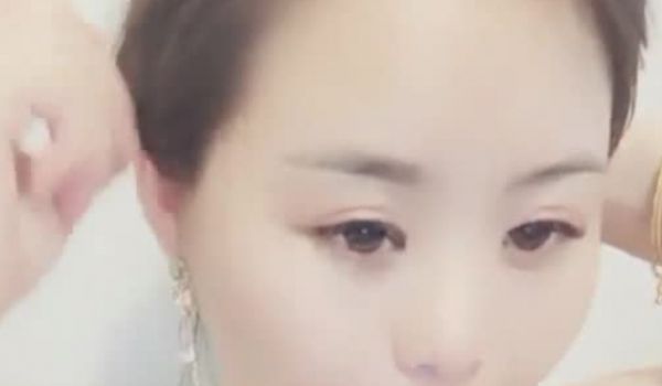 极品爆乳美女主播搭讪个网约车司机小帅哥回寓所吃屌