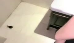 撅着屁股的黑丝小骚货