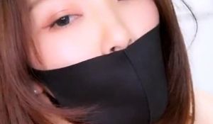 口活不错口罩少妇双人秀口交几下就搞硬手指快速抠逼