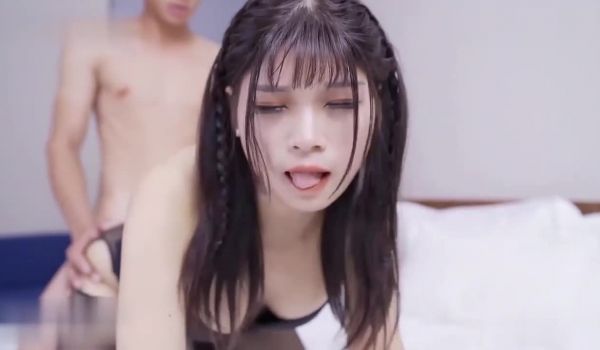 巨乳清纯萌妹【唐倩】