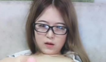 身材贼棒美女主播护士依依一多自慰大秀戴着眼镜穿着