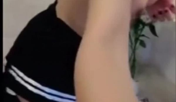 身材很棒漂亮宅男可撸网红妹自拍发骚小视频
