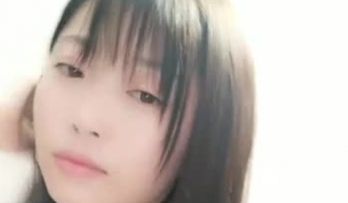 大奶迷人小仙女，声音甜美骚浪直播，奶子不小还很俏