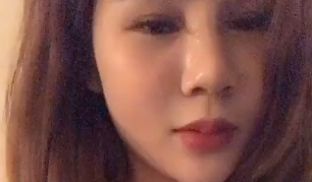 福利大奶子少妇楼道自摸扣逼啪啪喜欢不要错过