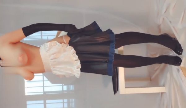 黑丝巨乳Coser小姐姐