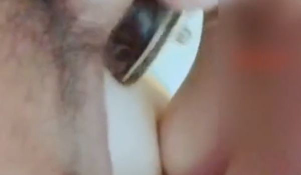 亲身体验深圳漂亮爆乳兼职女小雪自拍流出