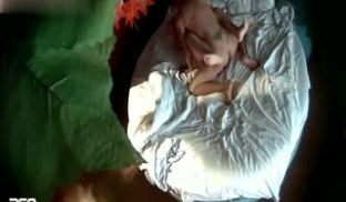 淫乱又刺激的男女啪啪大波骚女情趣装先与一个男人搞