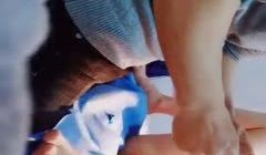 男技师偷拍骚女全身SPA脱下裤子扒掉侧入，搞得客
