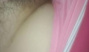自从中秋节灌醉老婆让单身大哥偷拍后，大哥痴迷上了