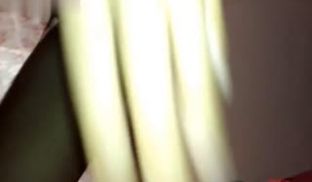 小夫妻在家爱爱 69舔逼吃吊 无套内射 女上大屁