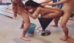 疯狂姐妹花激情群P，4对男女沙发上激情啪啪大秀，