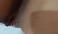 帮老婆第一次约单男，被无套内射两次，心里不是滋味