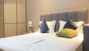 男爵全国探花第二场约了个蓝裙妹子啪啪，沙发抠逼口
