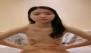 很有气质的小姐姐，人淡如菊，情侣~【一朵喇叭花】