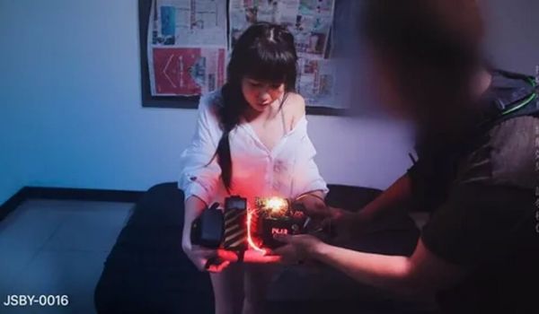 台湾SWAG 即刻营救限时高潮拆弹倒数
