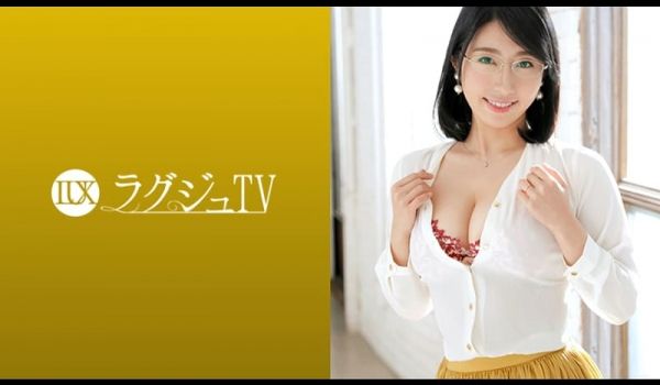 セックスレスから刺激に飢えた人妻教员！
