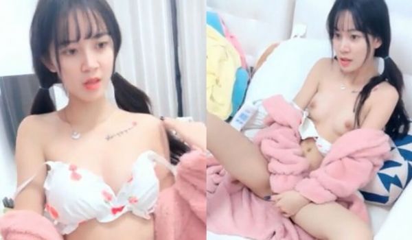 清纯学生妹与男友开直播啪啪大秀